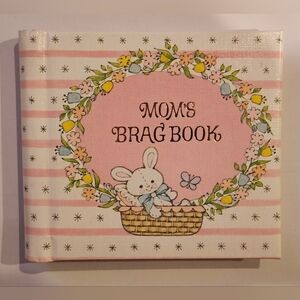 Vintage Small Photo Album 1970s Moms Brag Book with Bunny Design